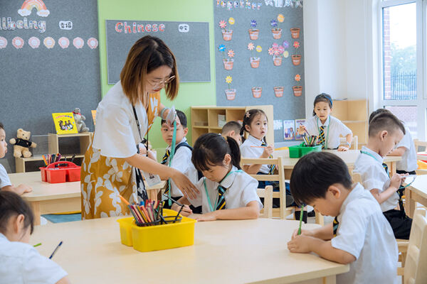 开学报到日,南通惠立学校